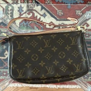 Louis Vuitton Pochette Accessoires Monogram Vintage